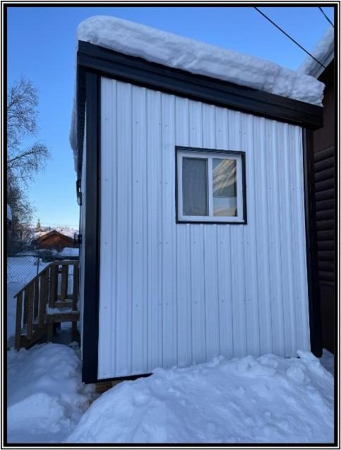 Our Cabin Bed & Breakfast Yellowknife Exterior photo